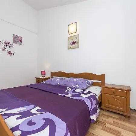 Apartments And Rooms Dragica Starigrad Paklenica Exterior photo