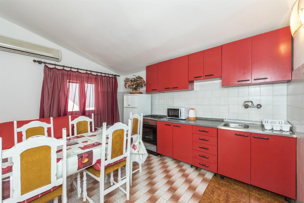 And Dragica Apartment *